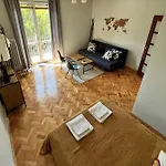 Globtroter Apartament *